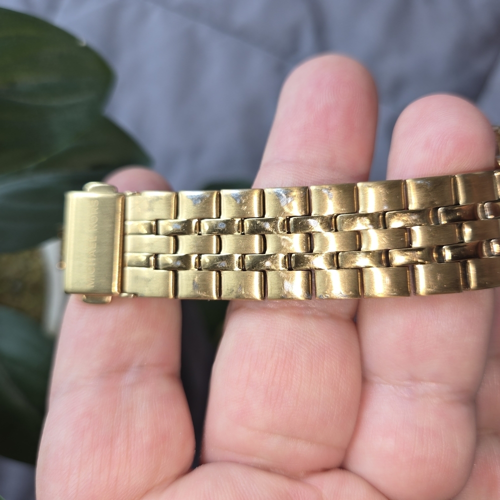 Michael Kors Gold Watch 7 Inch Long - Picture 6 of 8